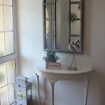 5 Mins Walk To - Sleeps 12 - Off Road Parking - Modern House Carrick on Shannon